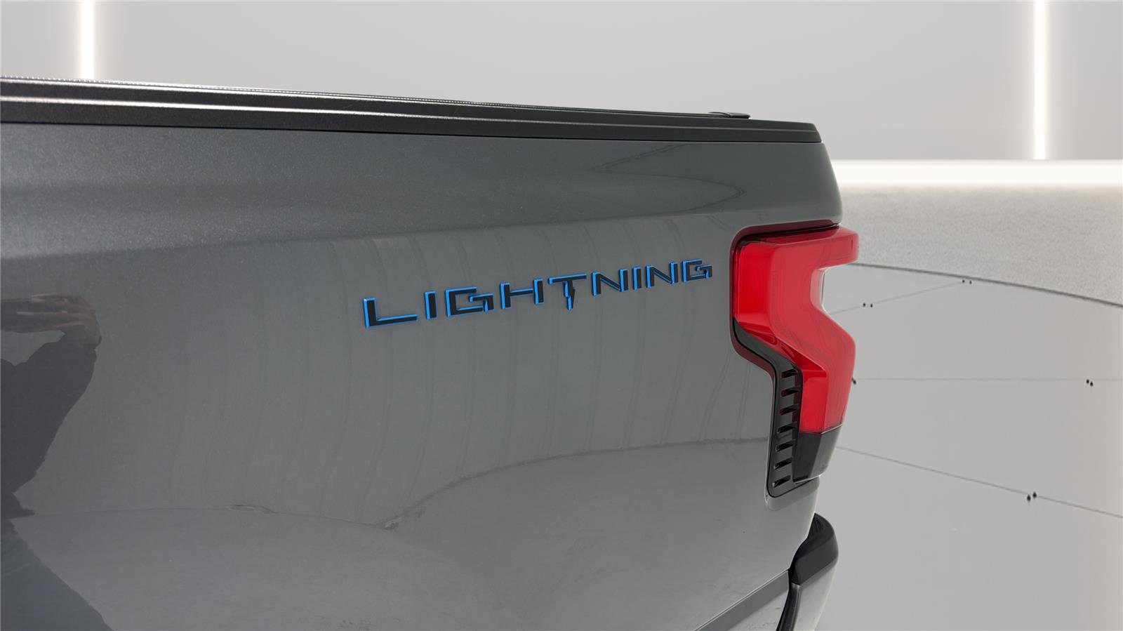 Certified 2024 Ford F150 Lightning Lariat AWD/4WD image 29