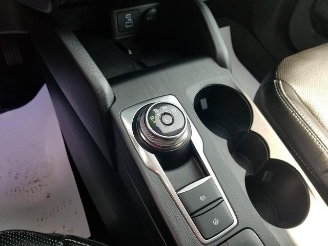 Certified 2022 Ford Escape SEL w/ Technology Package AWD/4WD image 18