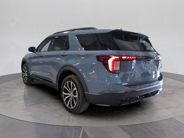 Certified 2025 Ford Explorer ST-Line AWD/4WD image 7