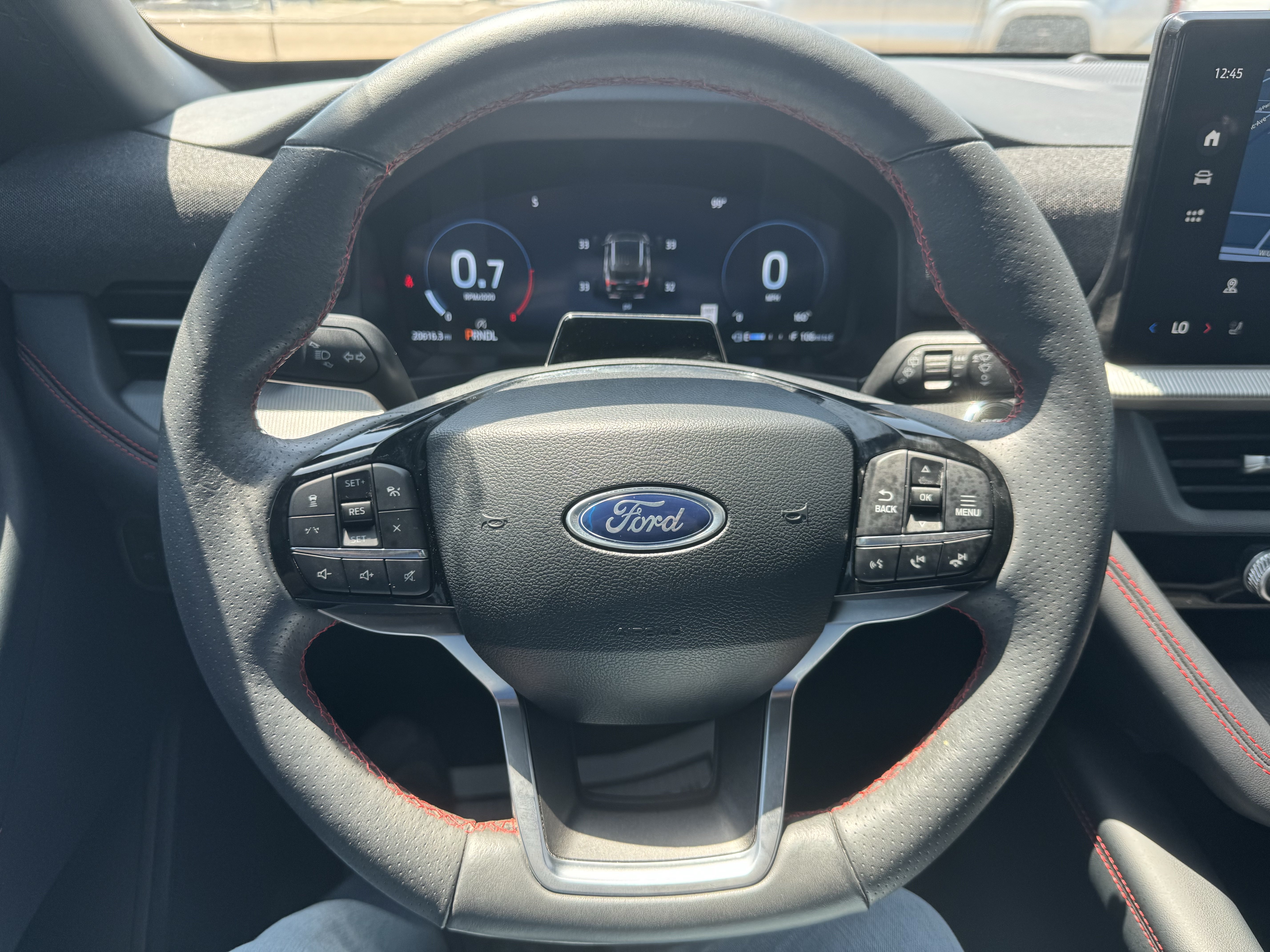 Certified 2025 Ford Explorer ST-Line RWD image 8