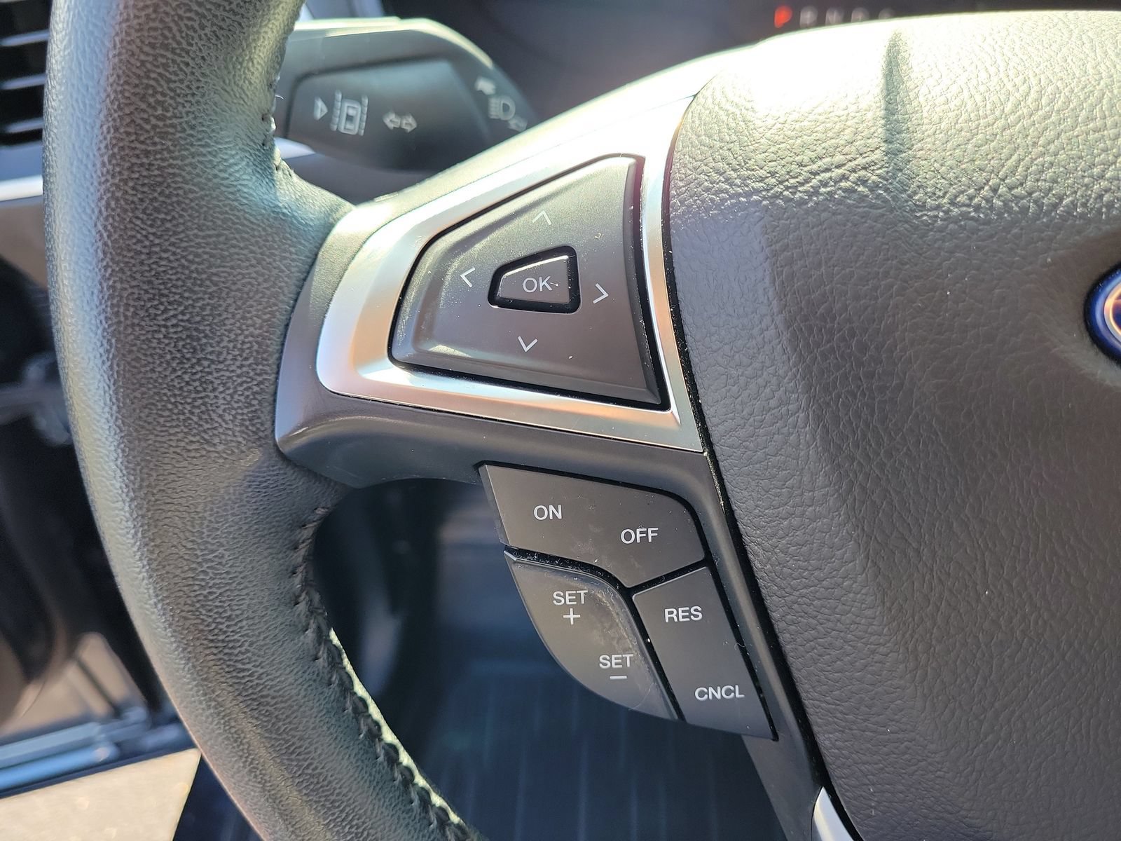 Certified 2023 Ford Edge SEL w/ Sport Appearance Package AWD/4WD image 21