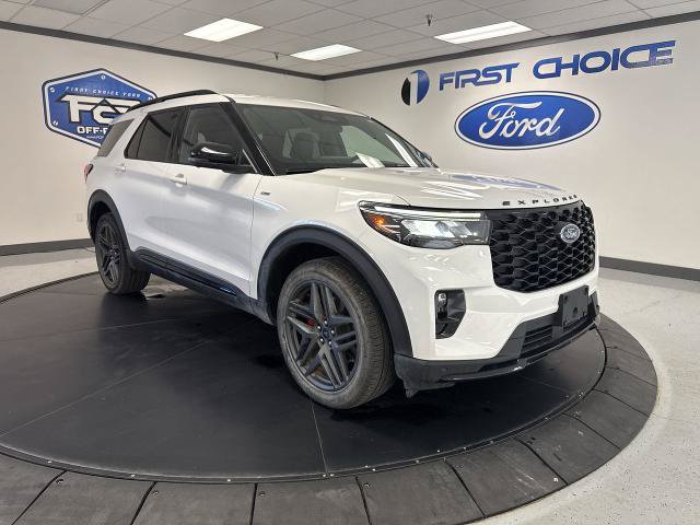 Certified 2025 Ford Explorer ST-Line w/ ST-Line Street Pack AWD/4WD image 1