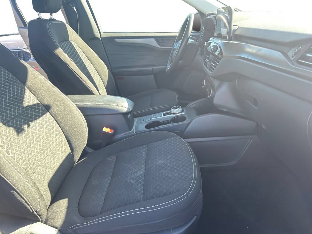 Certified 2024 Ford Escape Active AWD/4WD image 18