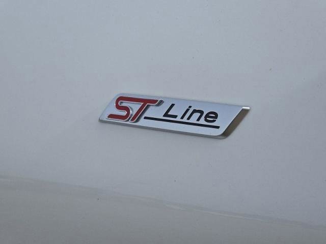 Certified 2025 Ford Explorer ST-Line w/ Premium Package image 7