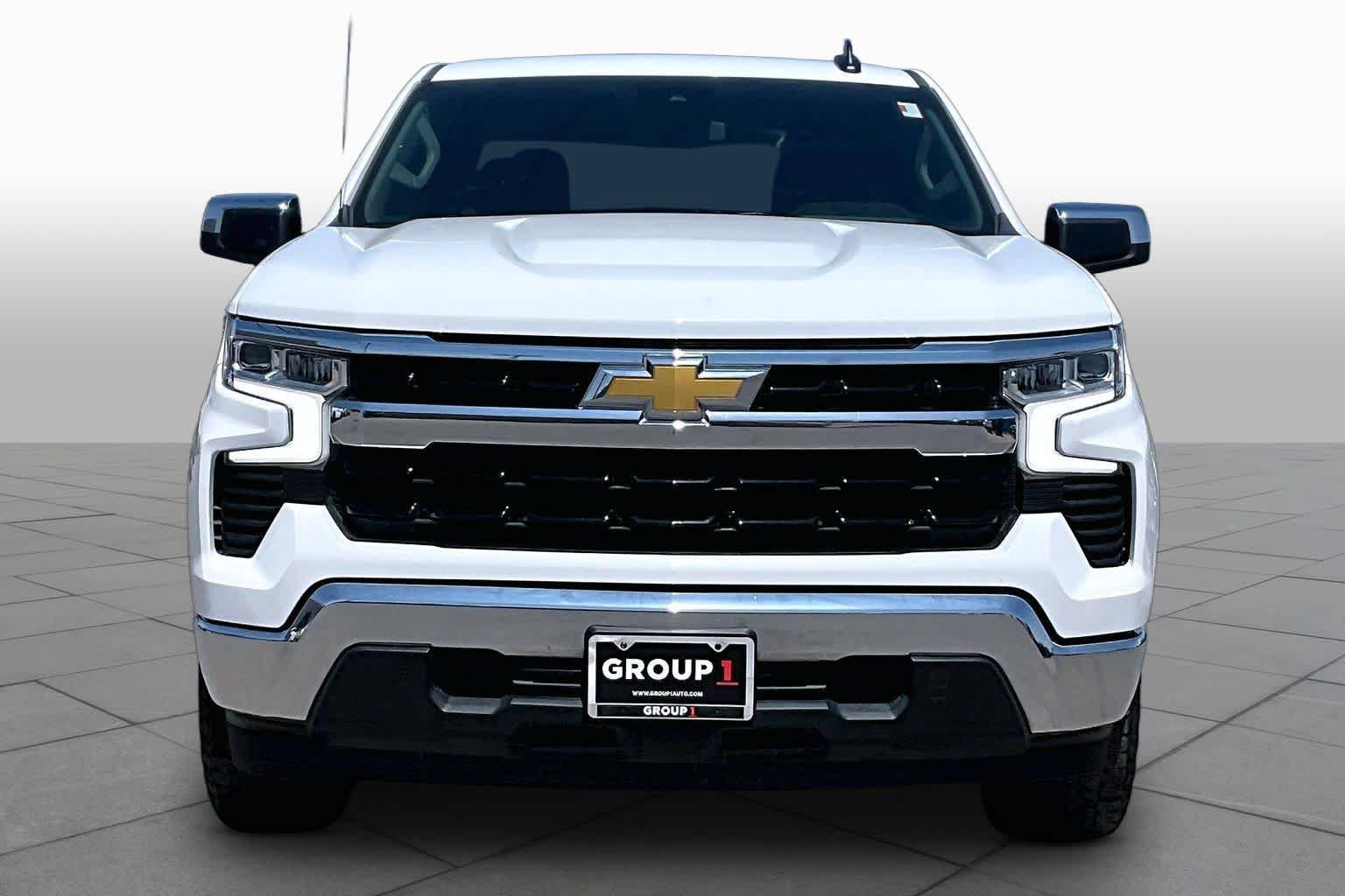 Used 2023 Chevrolet Silverado 1500 LT w/ Protection Package RWD image 4