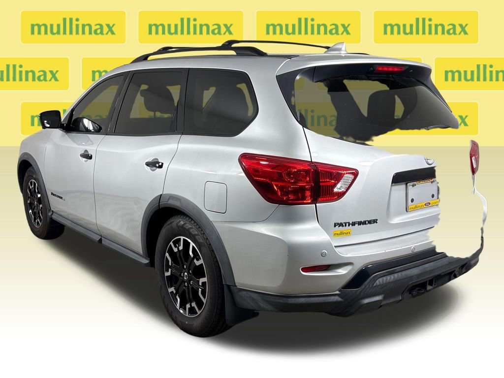 Used 2020 Nissan Pathfinder SL video 3