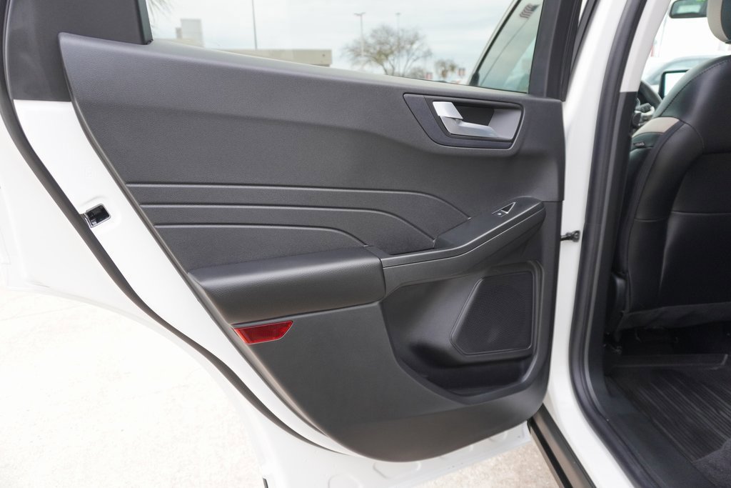 Certified 2022 Ford Escape Titanium image 20