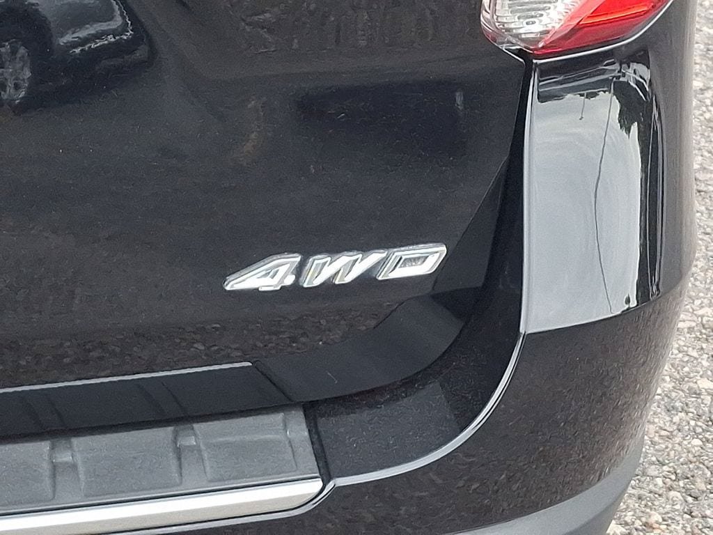 Certified 2021 Ford Explorer Platinum w/ Equipment Group 601A AWD/4WD image 32
