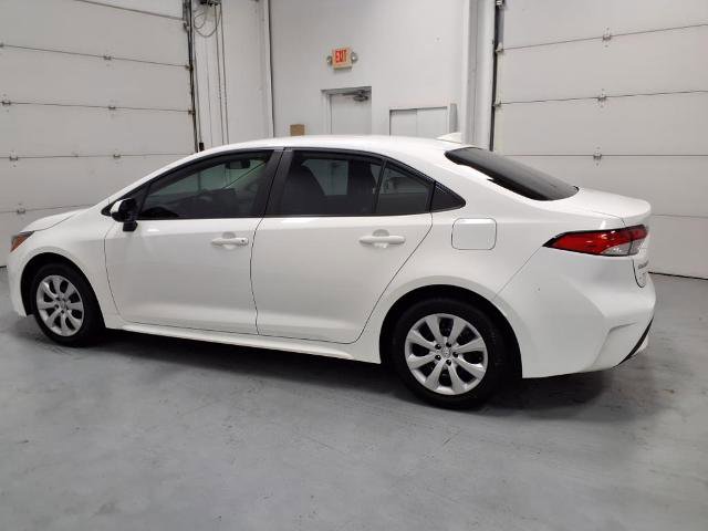 Used 2022 Toyota Corolla LE image 6