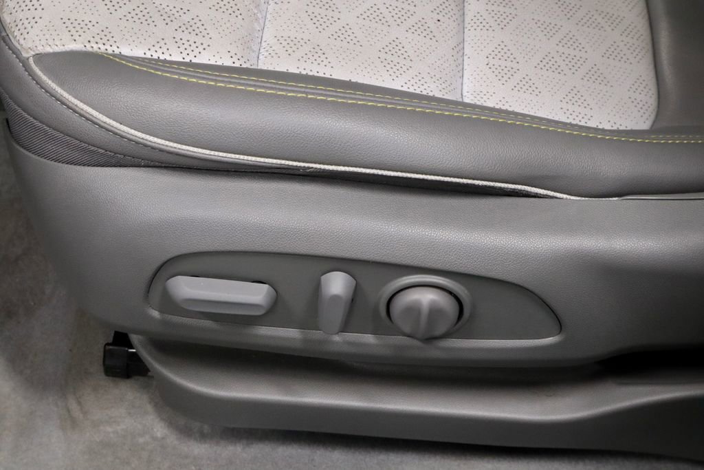 Used 2023 Chevrolet Bolt EUV Premier image 23