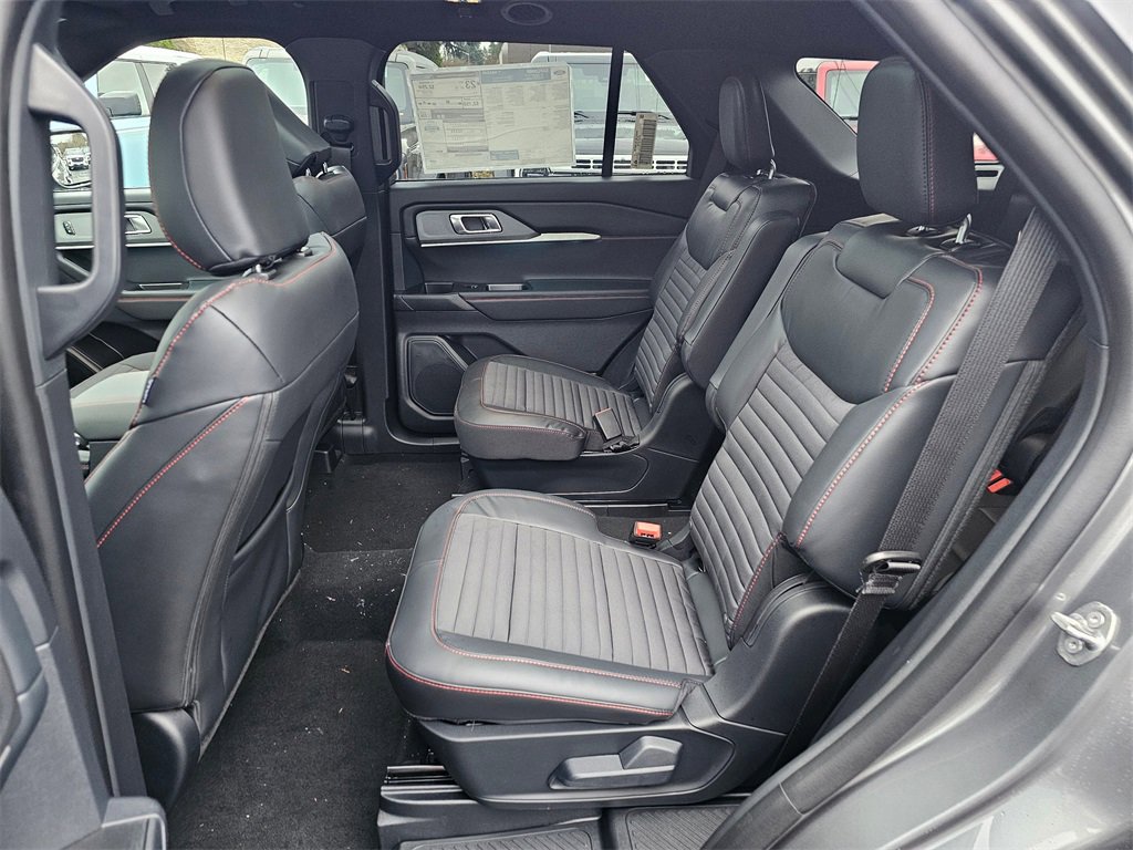 Certified 2026 Ford Explorer ST-Line w/ ST-Line Street Pack image 16