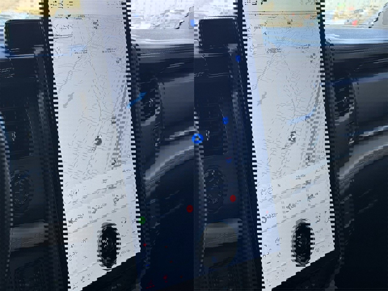 Certified 2023 Ford Expedition Max Platinum image 17