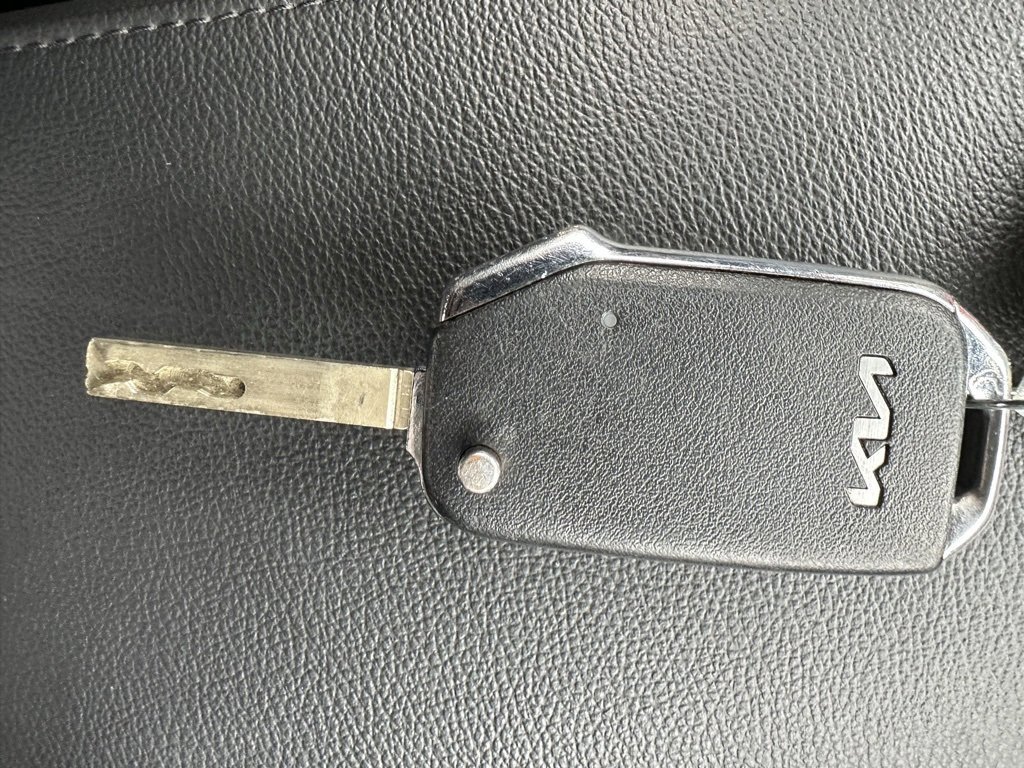 Used 2023 Kia Soul LX w/ LX Technology Package image 24