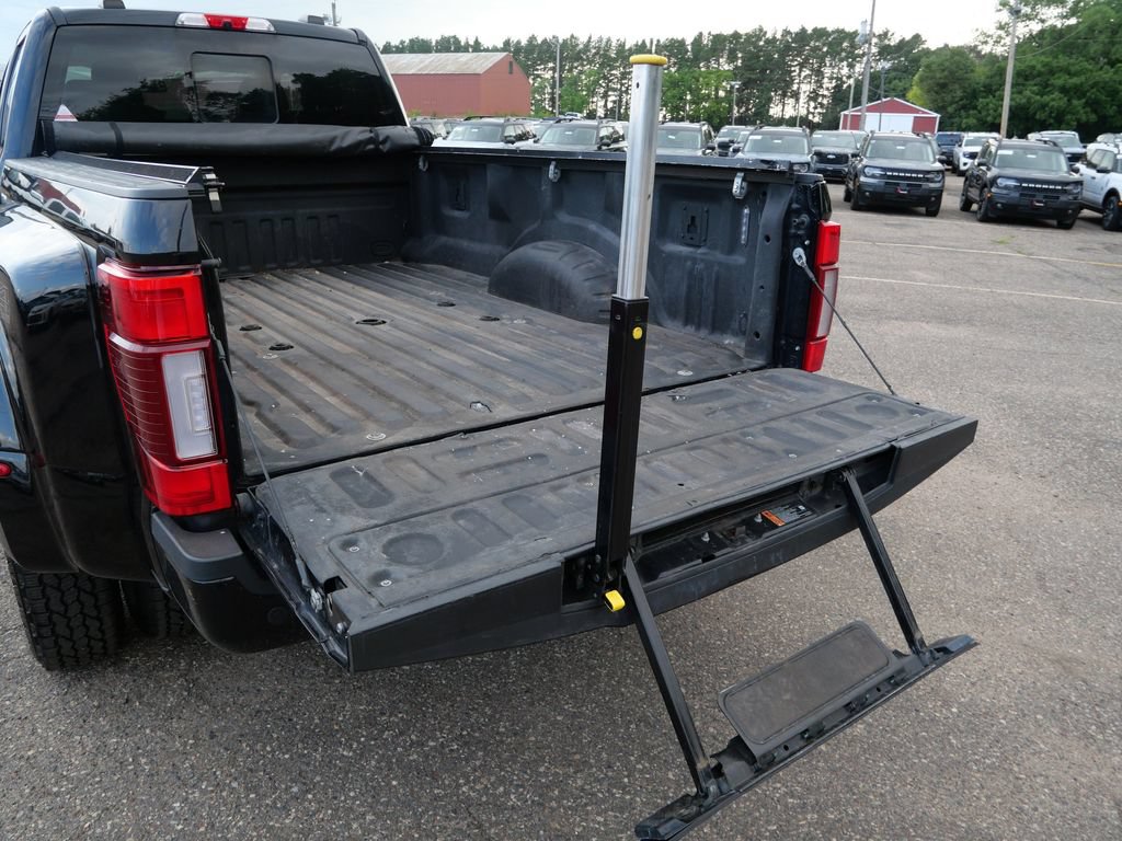 Certified 2021 Ford F350 Limited AWD/4WD image 9