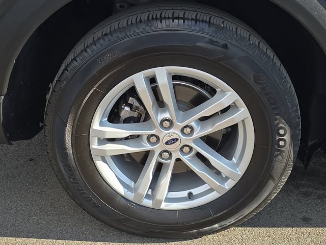 Certified 2024 Ford Explorer XLT w/ Equipment Group 202A AWD/4WD image 30
