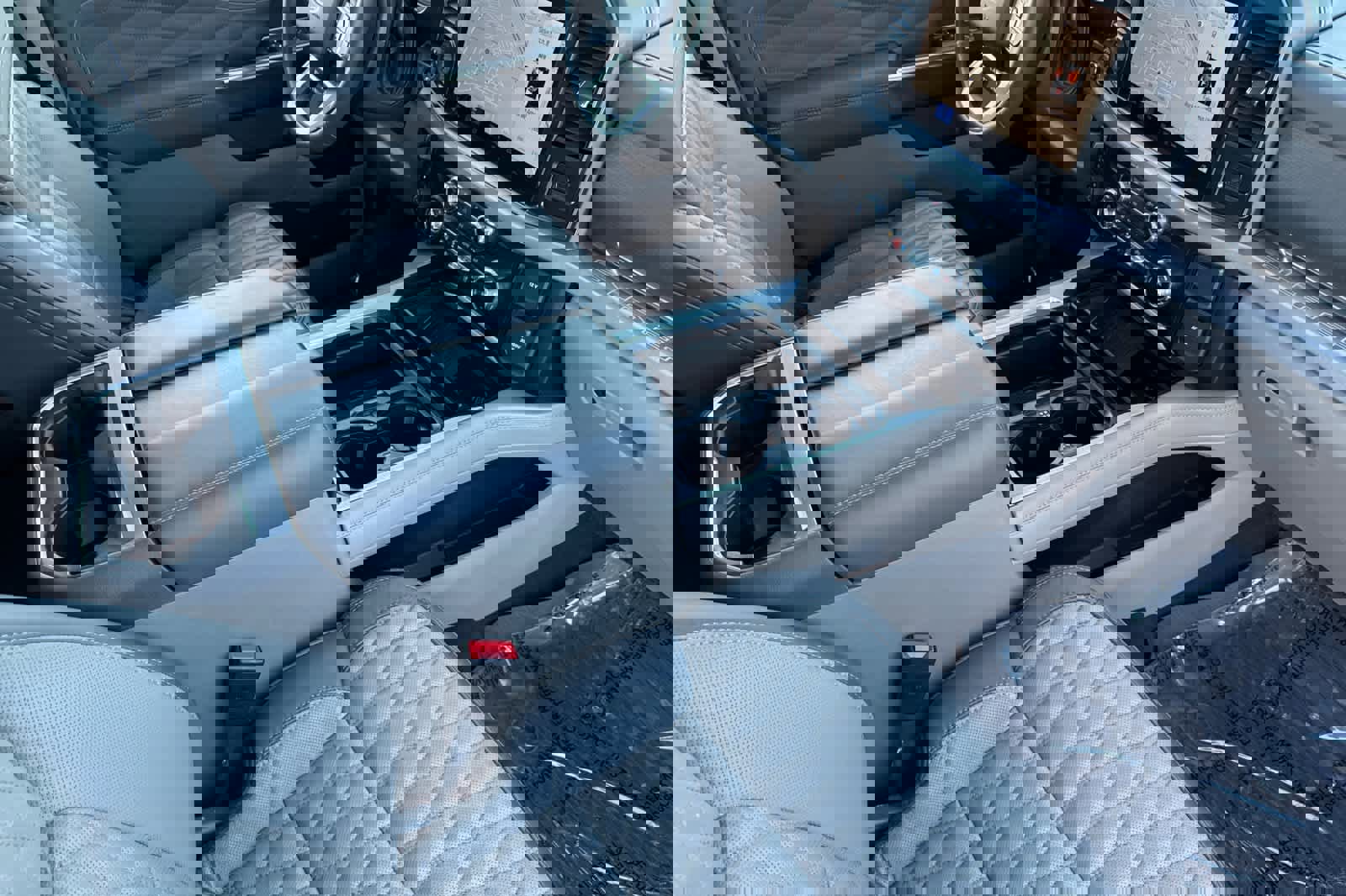 Certified 2026 Ford F350 Platinum w/ Platinum Plus Package image 15