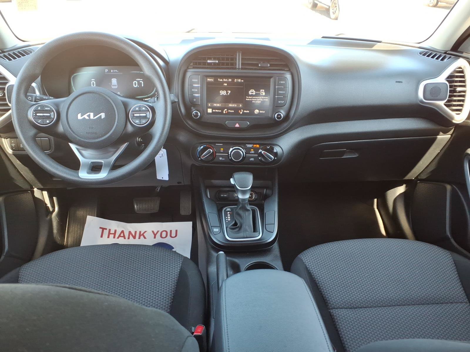 Used 2025 Kia Soul LX w/ LX Technology Package FWD image 18