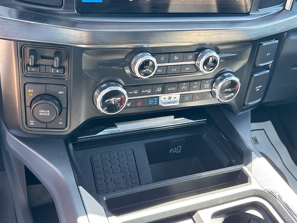 Certified 2024 Ford F250 Lariat w/ Lariat Ultimate Package AWD/4WD image 37