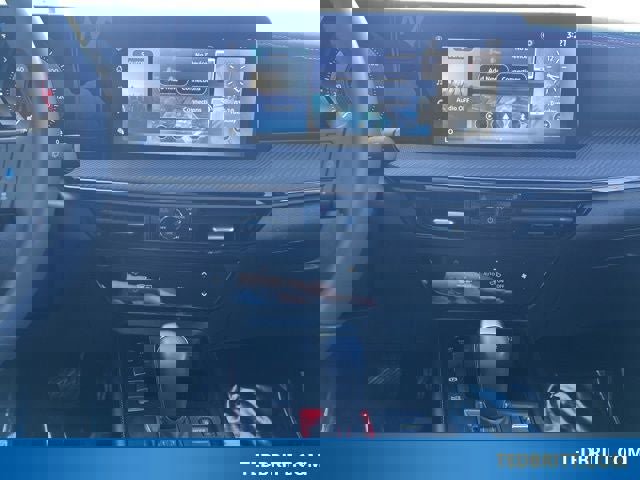 Used 2025 Nissan Kicks SR image 31