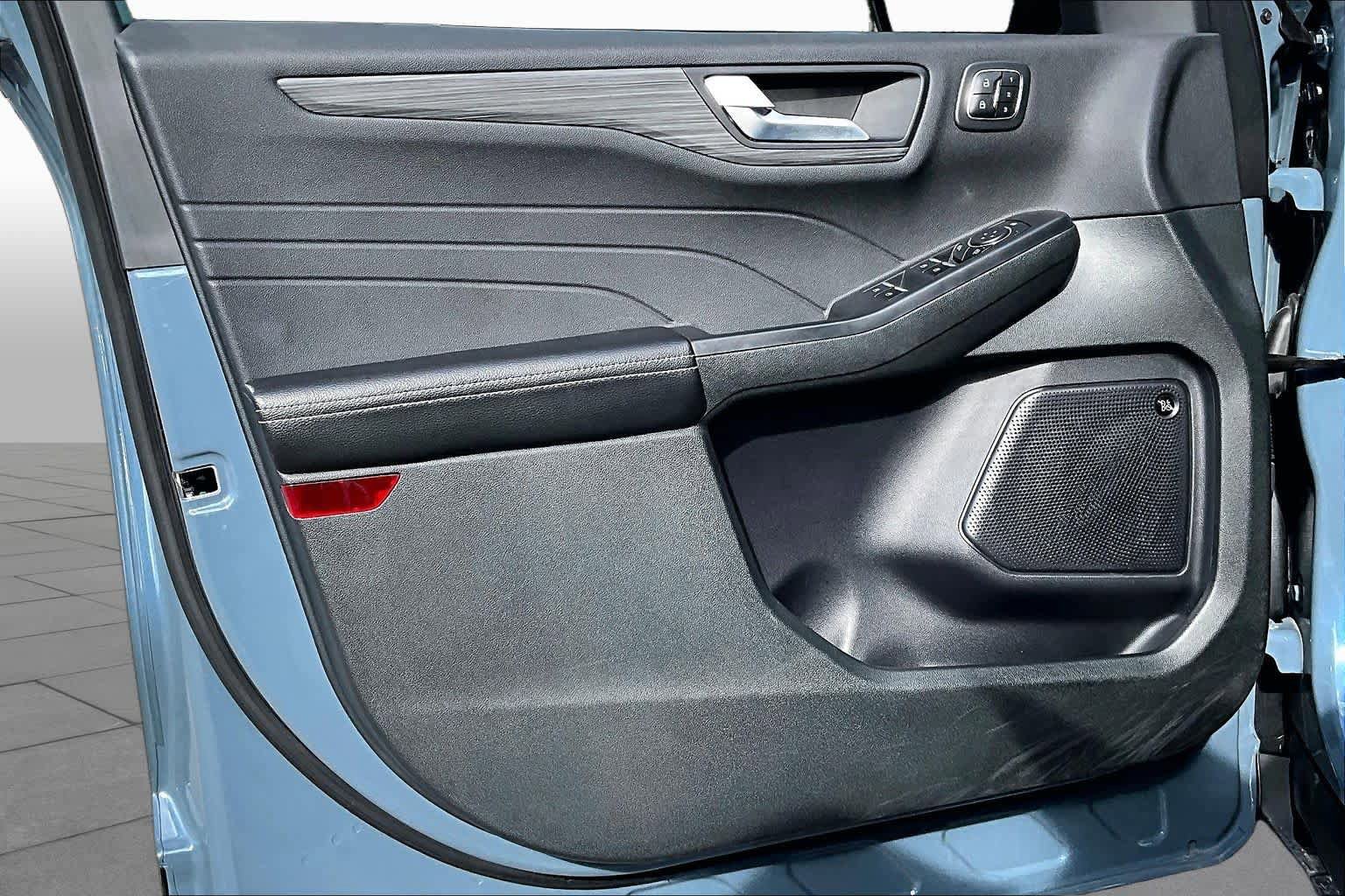 Certified 2023 Ford Escape Platinum w/ Premium Technology Package FWD image 22