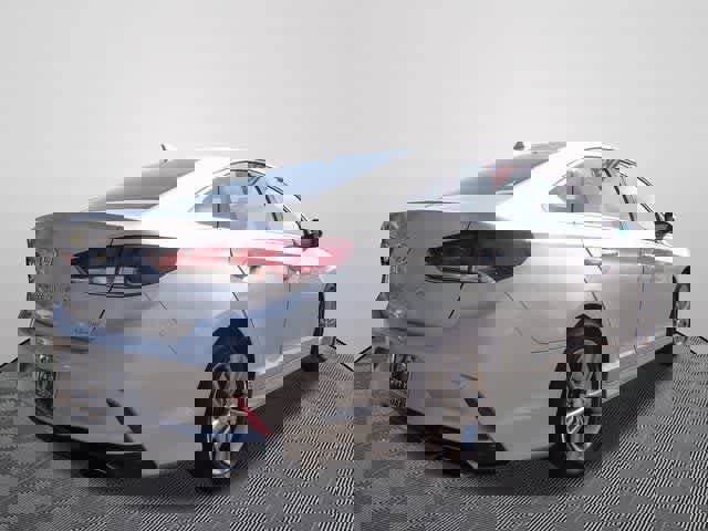 Used 2018 Hyundai Sonata Limited image 3