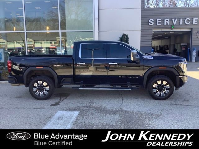Used 2025 GMC Sierra 2500 Denali w/ Denali Reserve Package AWD/4WD image 4