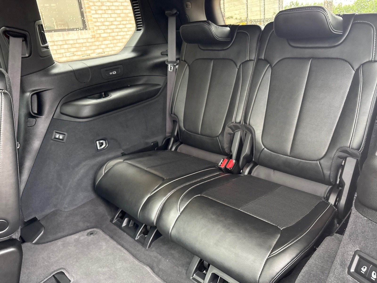 Used 2023 Jeep Grand Cherokee L Overland w/ Luxury Tech Group IV AWD/4WD image 5