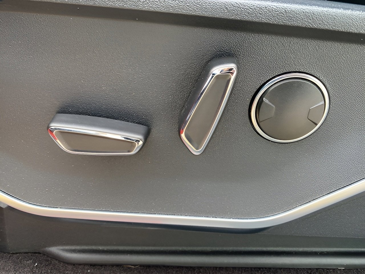 Certified 2022 Ford F150 Raptor w/ Equipment Group 801A High image 10