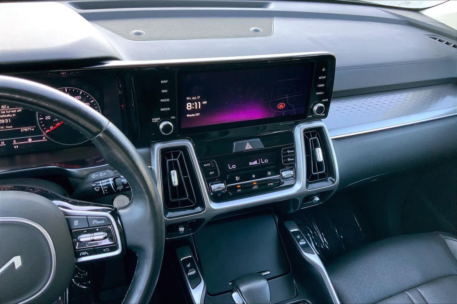 Used 2023 Kia Sorento S w/ Panoramic Sunroof Package FWD image 7