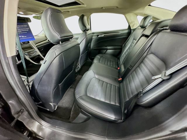 Certified 2017 Ford Fusion SE w/ Equipment Group 202A image 30