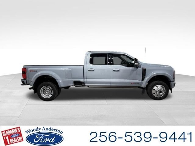 Certified 2026 Ford F450 Platinum w/ FX4 Off-Road Package AWD/4WD image 5