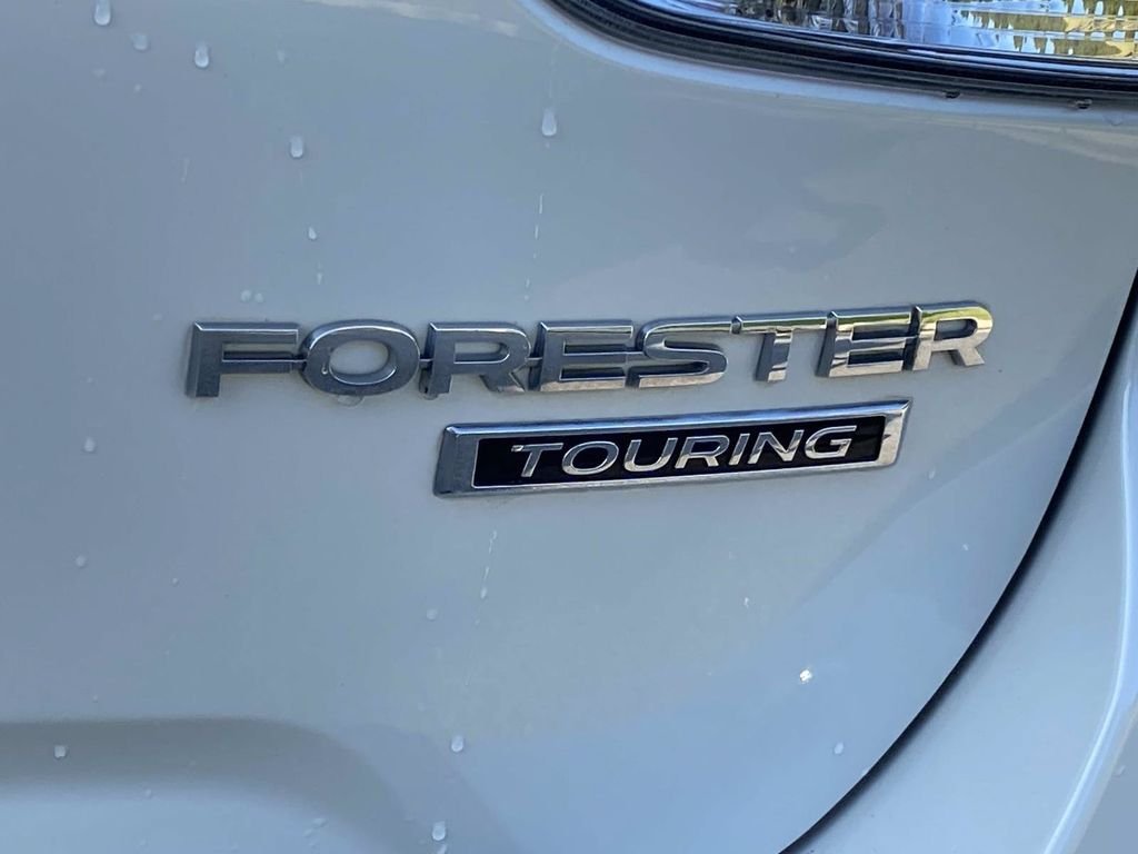 Used 2021 Subaru Forester Touring AWD/4WD image 6