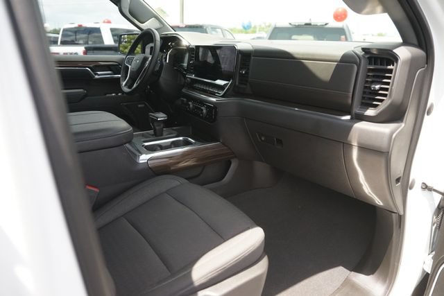 Used 2023 Chevrolet Silverado 1500 LT Trail Boss w/ Convenience Package II AWD/4WD image 17