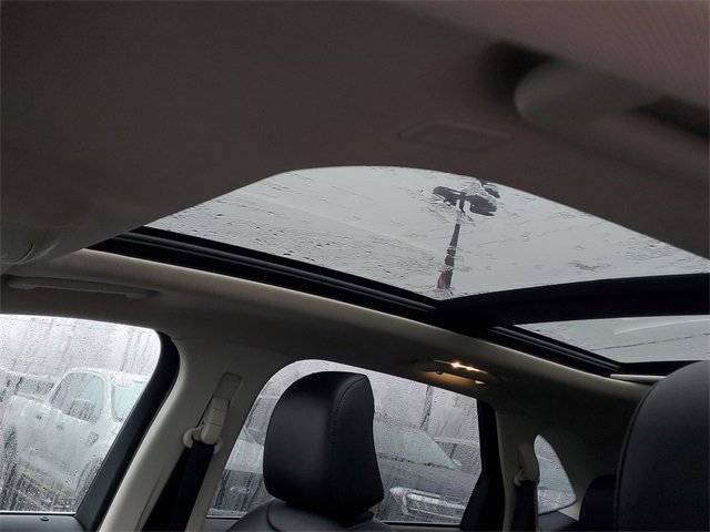 Certified 2024 Ford Edge SEL w/ Convenience Package image 13