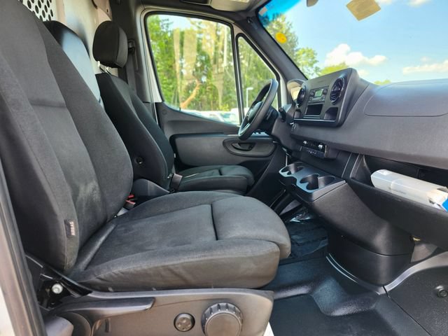 Used 2019 Mercedes-Benz Sprinter 144 image 11