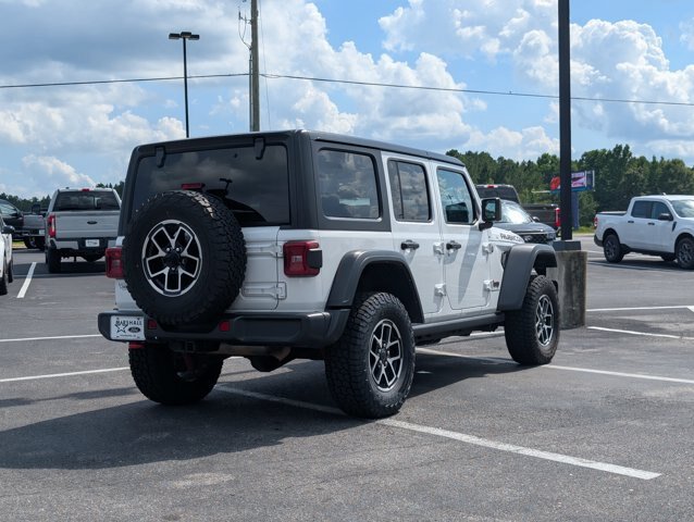 Used 2024 Jeep Wrangler Unlimited Rubicon AWD/4WD image 5