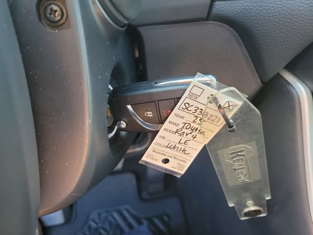 Used 2025 Toyota RAV4 LE FWD image 29