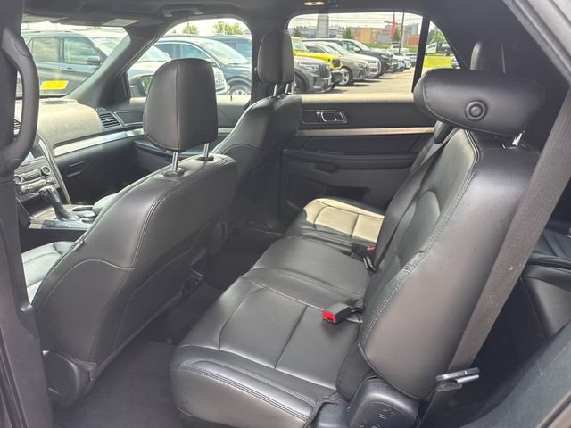 Certified 2019 Ford Explorer XLT w/ Equipment Group 202A AWD/4WD image 14
