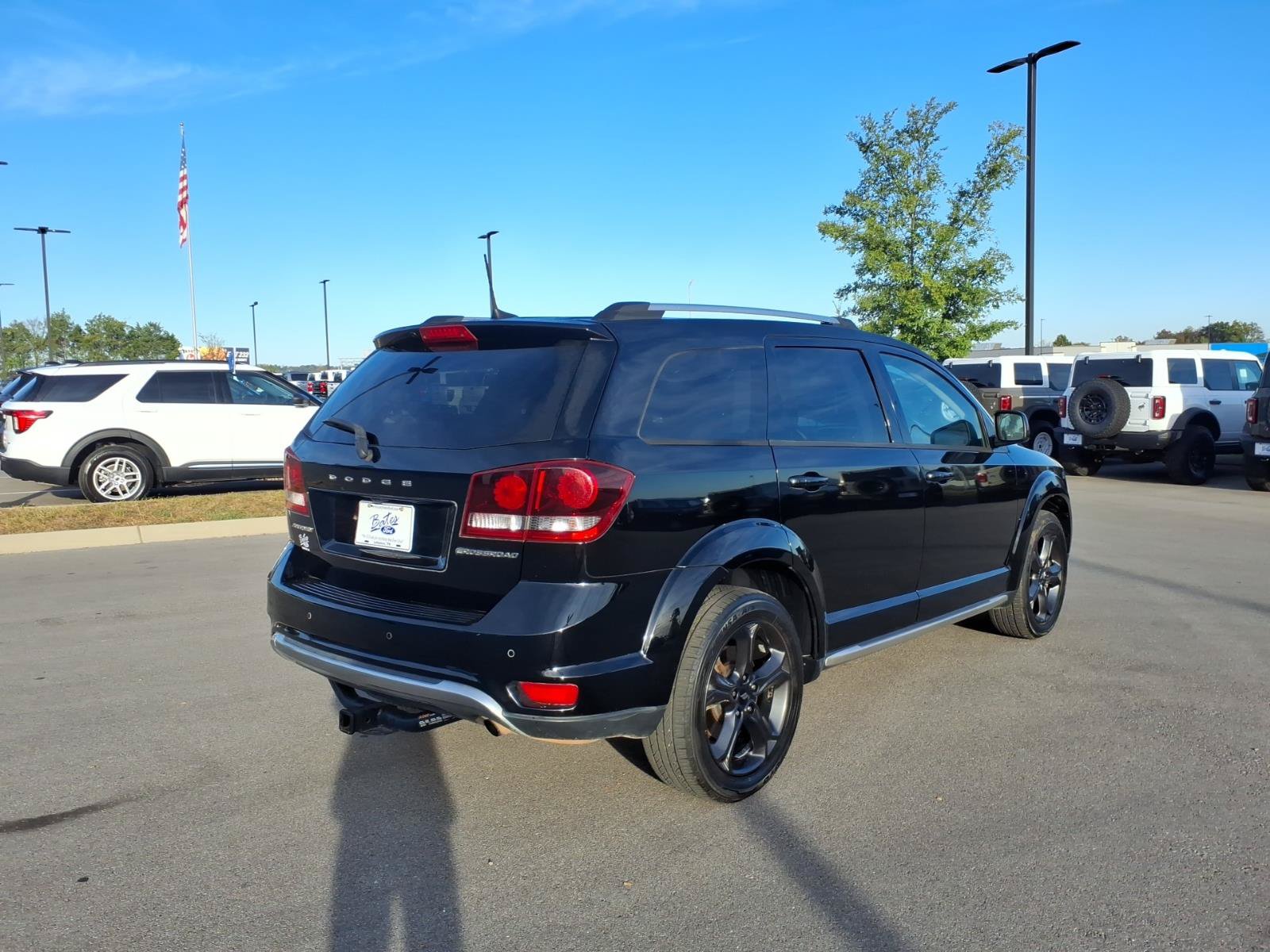 Used 2020 Dodge Journey Crossroad FWD image 3