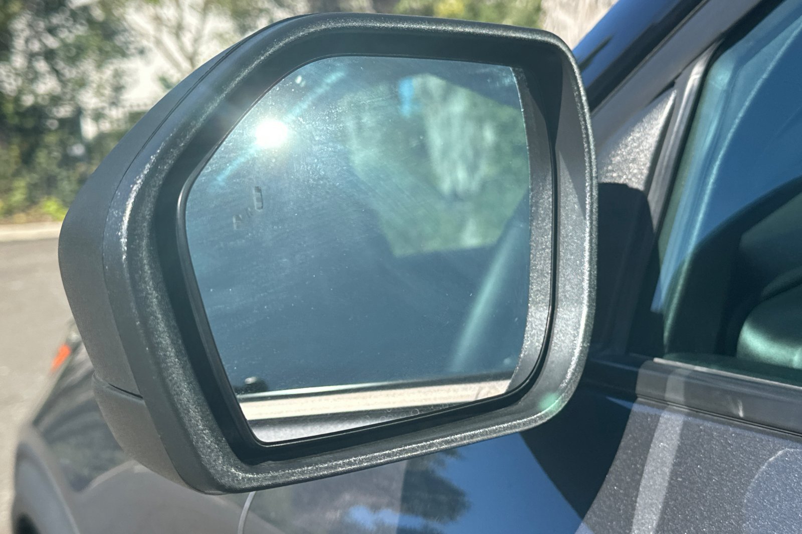 Certified 2023 Ford Explorer XLT RWD image 54