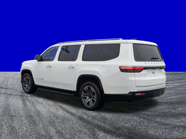 Used 2024 Jeep Wagoneer L Series II AWD/4WD image 6