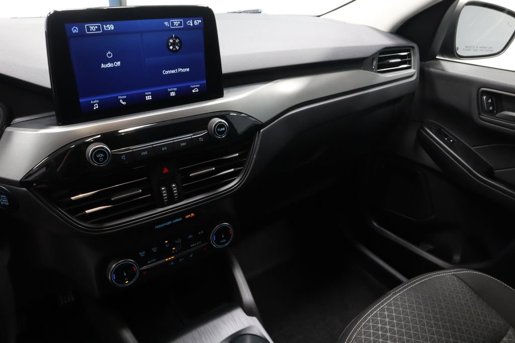 Certified 2024 Ford Escape Active w/ Cold Weather Package image 30