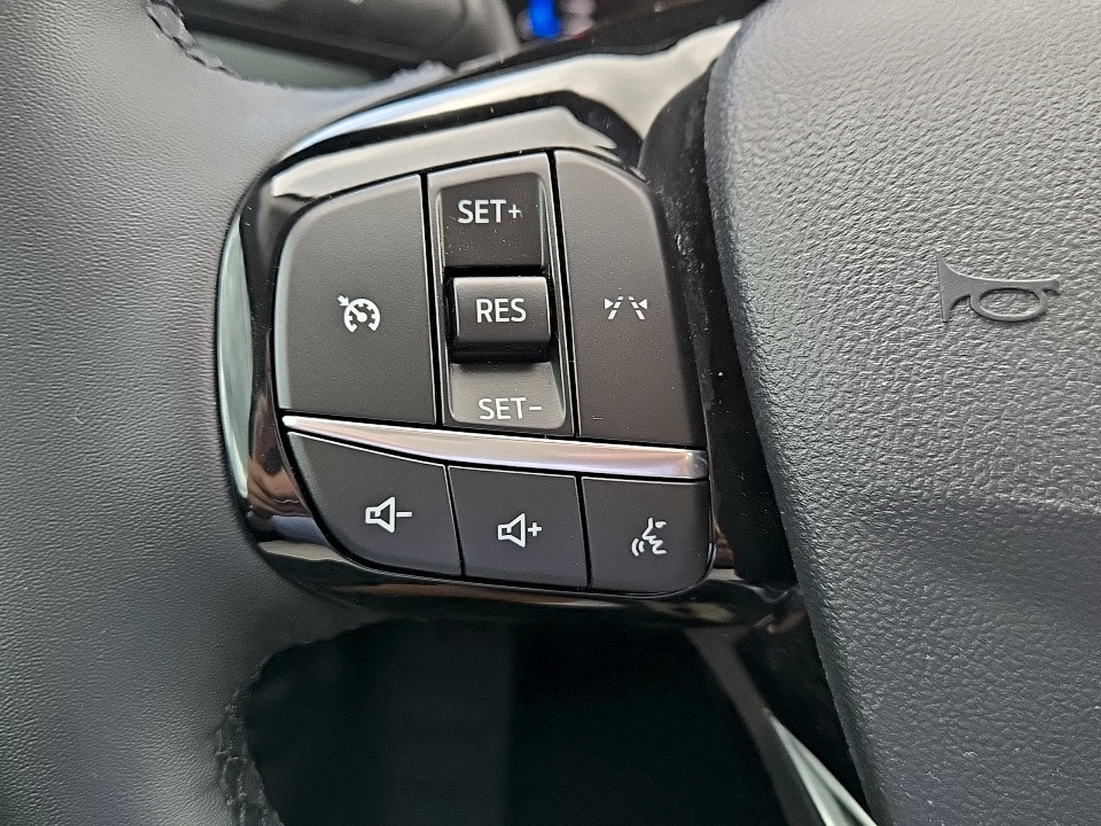 Certified 2024 Ford Escape Active AWD/4WD image 13