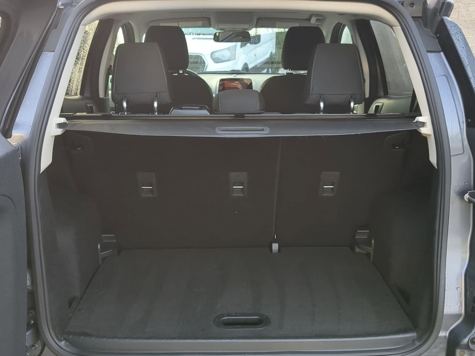 Certified 2018 Ford EcoSport SE image 36