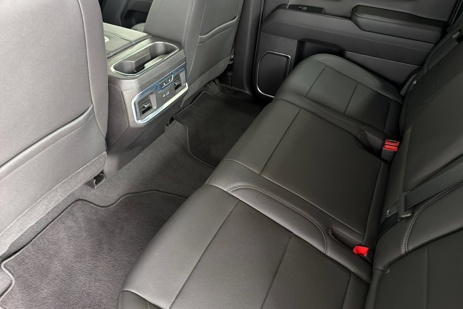 Used 2022 GMC Sierra 1500 SLT w/ SLT Premium Plus Package AWD/4WD image 13