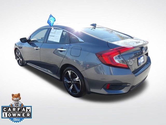 Used 2018 Honda Civic Touring image 3