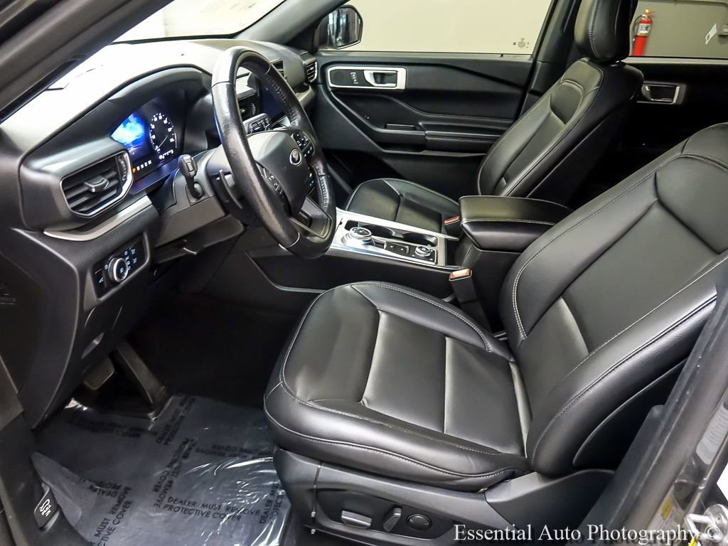 Certified 2020 Ford Explorer XLT w/ Equipment Group 202A AWD/4WD image 10