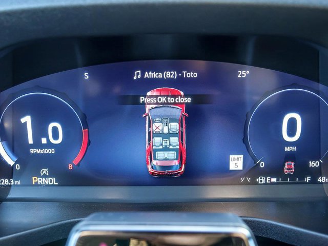 Certified 2025 Ford Explorer Platinum w/ Ultimate Package image 21