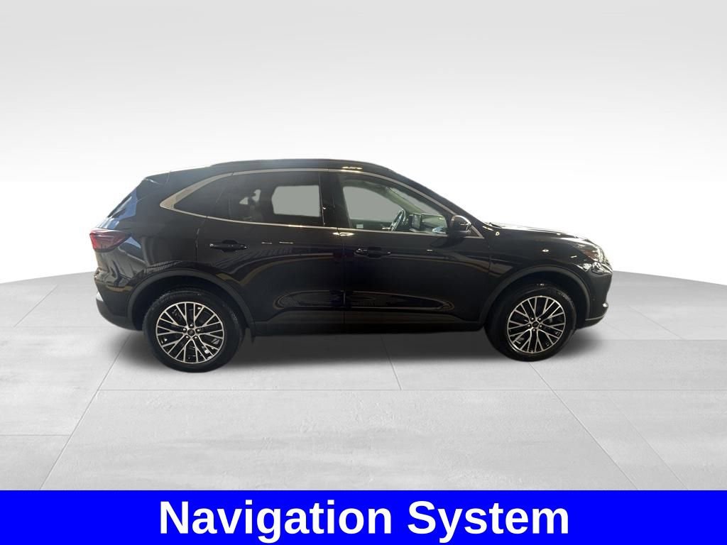 Certified 2024 Ford Escape SE w/ PHEV Premium Package FWD video 3