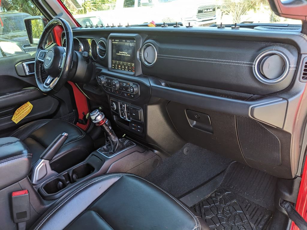 Used 2019 Jeep Wrangler Unlimited Sahara w/ Dual Top Group image 9